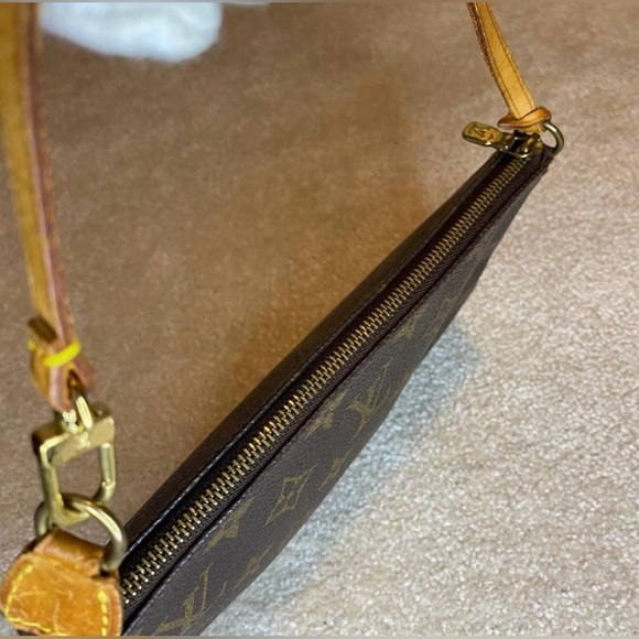 Louis Vuitton Pochette Authentic With Certificate Of Authenticity - Picture 3 of 12